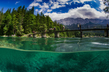 Eibsee pedestrian bridge