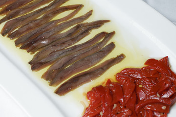 pimientos y anchoas