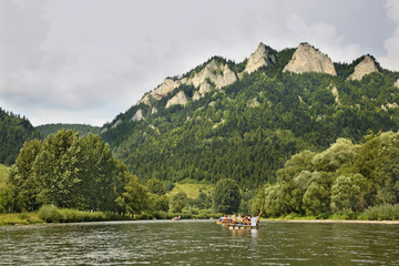 Three crowns (Trzy korony) mountain. Poland © Andrey Shevchenko