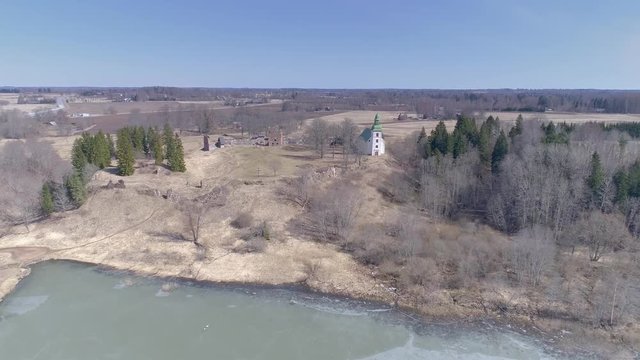 17928_Trees_and_ponds_on_the_small_village_in_Karksi-Nuia_in_Estonia.mp4