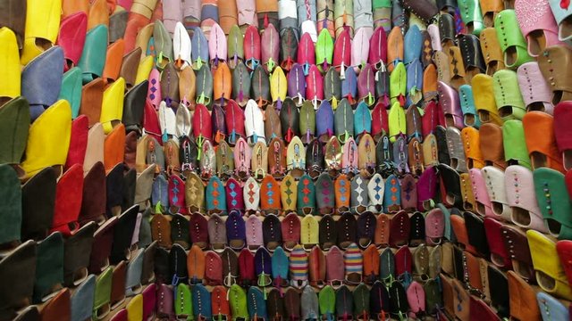 Soft leather Moroccan slippers in the Souk, Medina, Marrakesh, Morocco, North Africa