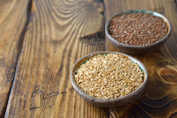 White and brown linen seeds