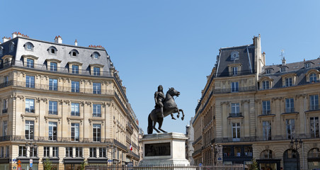 Victory square in Paris city