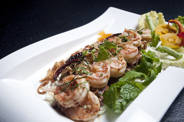 yum herb shrimp