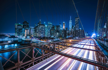 Fototapeta na wymiar brooklyn bridge,new york,08-26-17: beautiful brooklyn bridge at night.