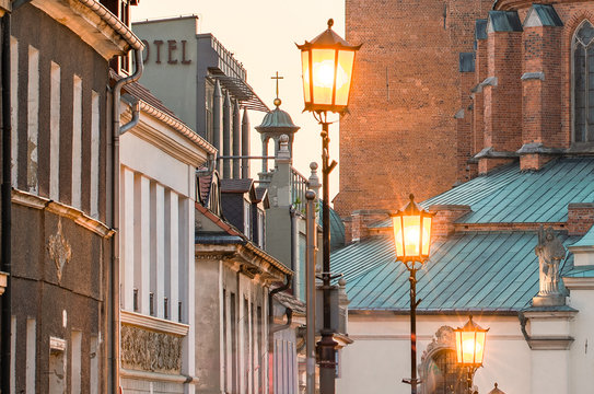 Profanbau Bilder Durchsuchen 818 Archivfotos, und