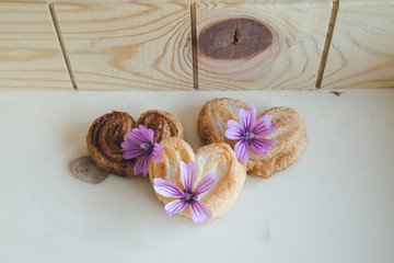 palmeras de hojaldre con flores