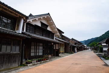 鯖街道の熊川宿の町並み