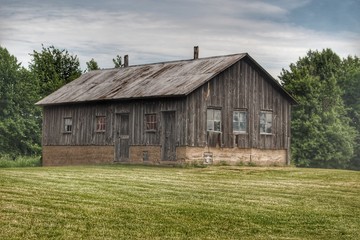 0302 - West Tuscola Road Grey Shack I (0302-BAR-053018-1113A)