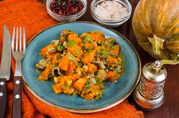 Vegetarian stew with muscatel pumpkin