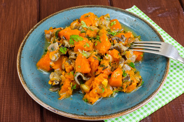 Vegetarian stew with muscatel pumpkin