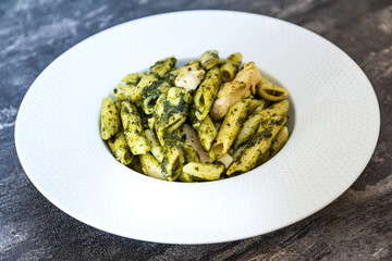 Penne with Chicken and Pesto Sauce