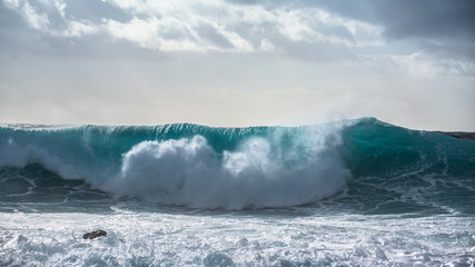 big splashing wave © Danny