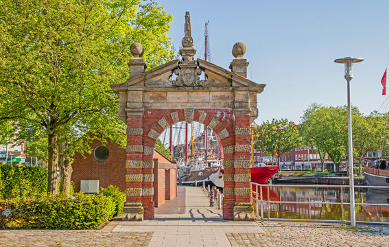 Emden - Hafen - Nordertor