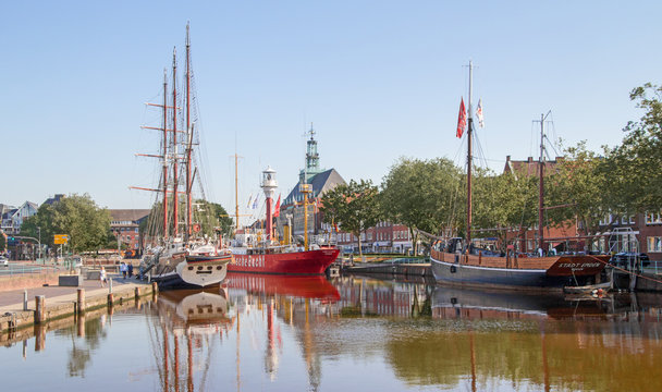 Emden - Ratsdelft - Hafen - Rathaus