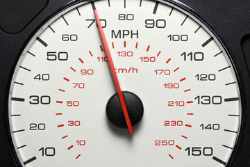 speedometer at 70 MPH - obrazy, fototapety, plakaty