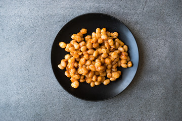 Turkish Cayeli Baked Beans with Butter in Black Plate / Kuru Fasulye