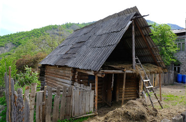 Fototapeta na wymiar Gruzja, wioska Chobiskhevi - gospodarstwo wiejskie