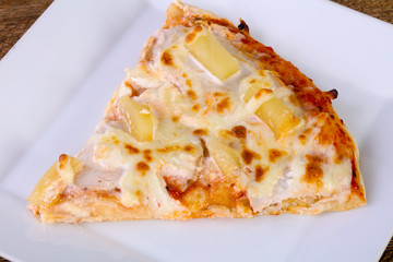 Pineapple pizza with cheese