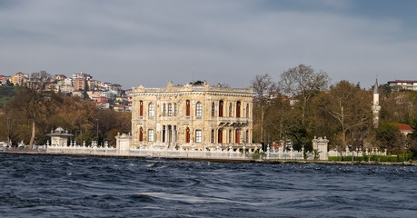 Naklejka premium Kucuksu Palace in Istanbul City, Turkey
