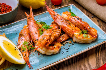 Tiger prawns on the grill