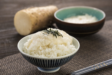 とろろ御飯