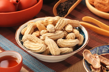 Dry peanuts in the bowel