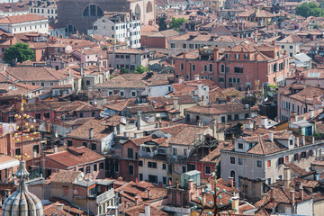 Fototapeta na wymiar Venice panorama with the historical buildings and roofs