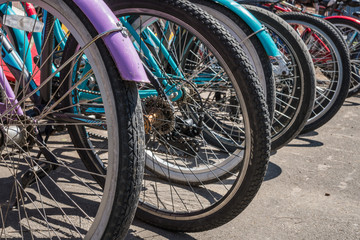Fototapeta na wymiar A row of bicycles on the street. texture. background