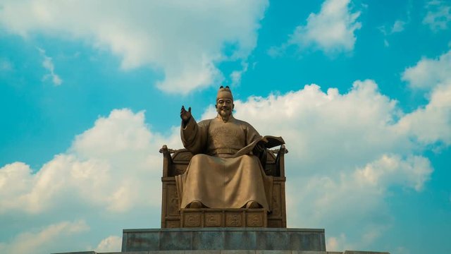 Timelapse of King Sejong Monument at Gwanghwamun Square in Seoul, South Korea