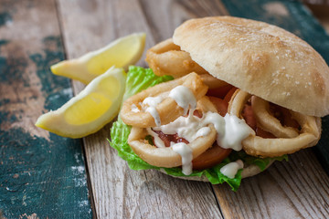calamari sandwich on bun