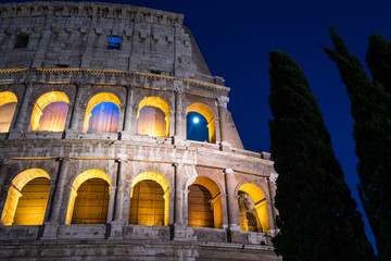 Fototapeta premium Moon in colosseum