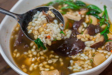 Wild curry Egg ants