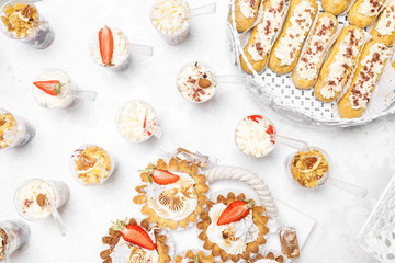 Candy Bar. Delicious sweet buffet with cupcakes. Sweet holiday b