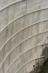 群馬県の矢木沢ダムの堤体