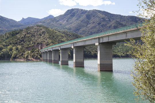 Bridge over La Baells Reservoir (Barcelona - Catalu&ntilde;a - Spain)