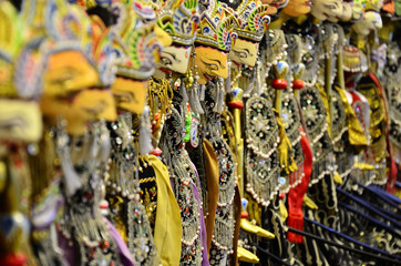 Naklejka premium Traditional ancient Javanese Indonesian wooden puppets toys man male woman female uniforms hat face