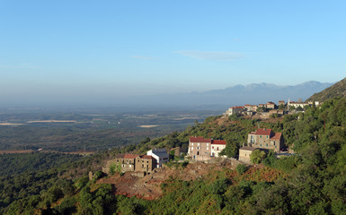 Fototapeta na wymiar Canale-di-Verde village in Corsica mountain 