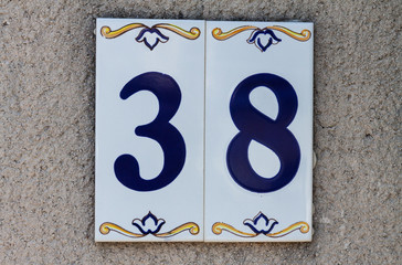 Hausnummer 38