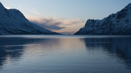 Obraz na płótnie Canvas Norwegian Fjord