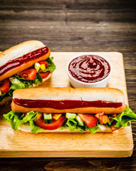 Hot dogs on cutting board