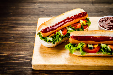 Hot dogs on cutting board