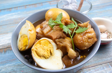 sweet brown Stewed pork gravy in bowl