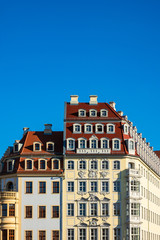 Fototapeta premium Historische Häuser auf dem Neumarkt in Dresden