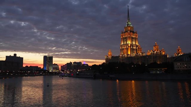 Russia, Moscow, Moskva river, Hotel Ukraine - one of the seven sister skyscrapers, built in Moscow at the end of Stalin's reign (early 1950s)