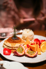 pancake with mix fruits
