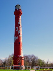 Pakri lighthouse - latarnia morska na Estońskim wybrzeżu przy bałtyckim morzu