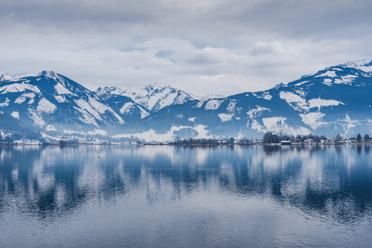 Winter landscape on the beautiful lake Zell am See. Austria