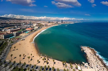 Foto op Plexiglas Barcelona beach and barcelona city © anekoho