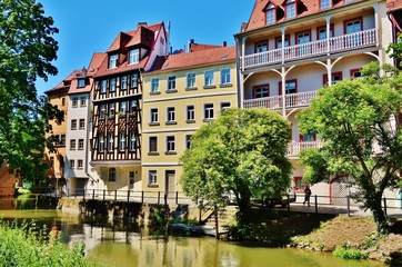 Fototapeta na wymiar Bamberg, Malerische Häuserfassaden